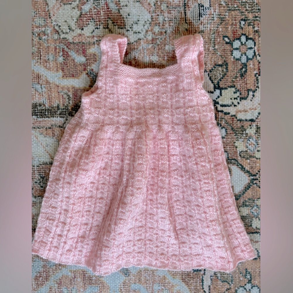🌿 👼Vintage Handmade Knitted Baby Dresses - Picture 3 of 15